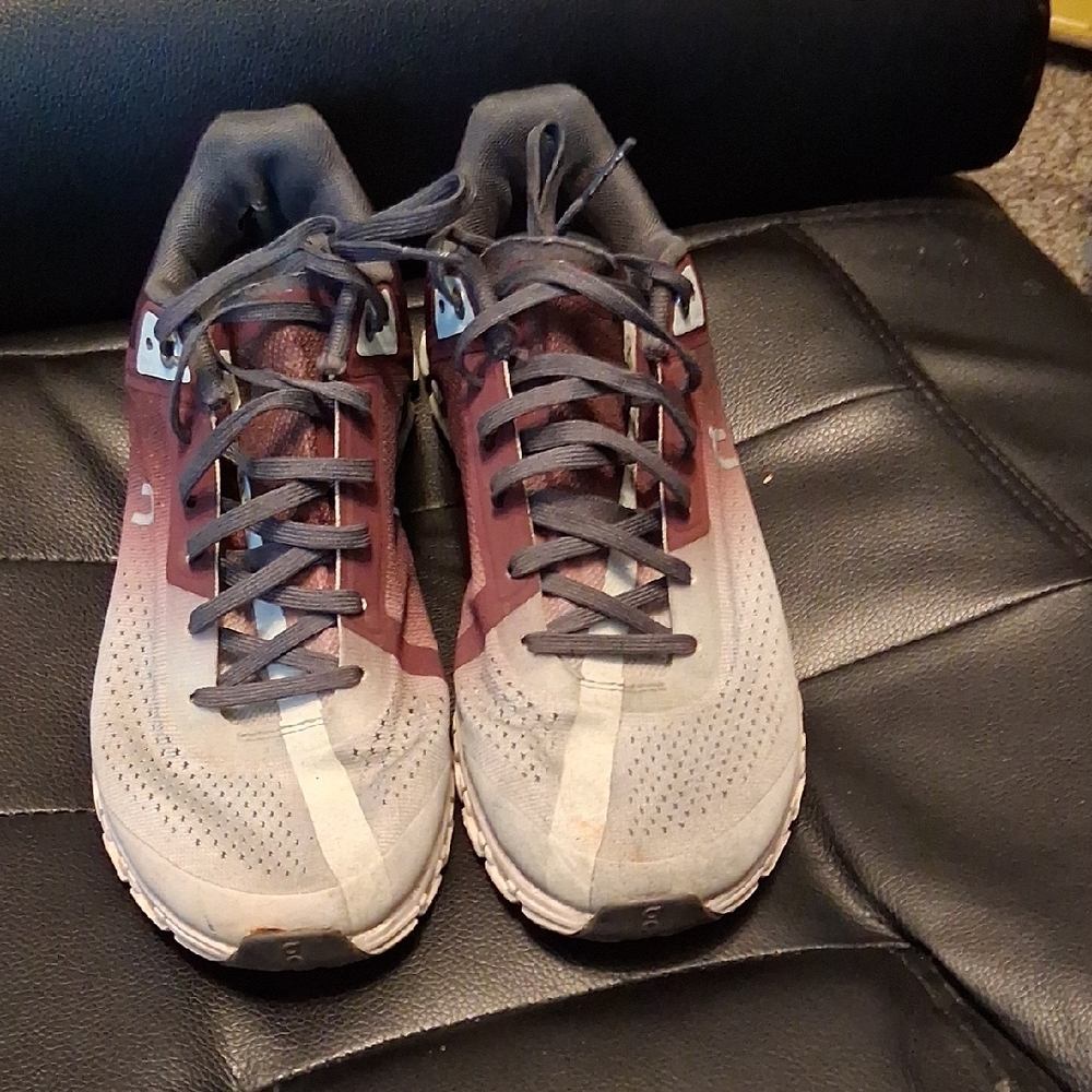 Women's Gray and Burgundy Athletic Shoes